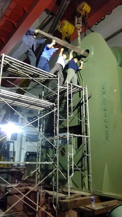 380噸液壓傾翻裝配